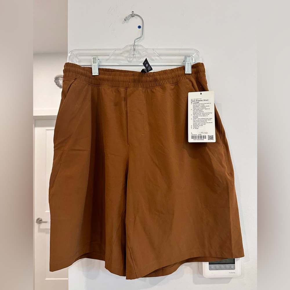 mens size large pace breaker 9” shorts